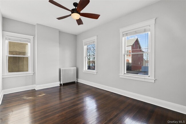 Building Photo - 40 Main St