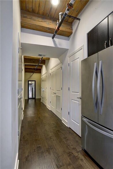 Building Photo - 2419 Smallman St