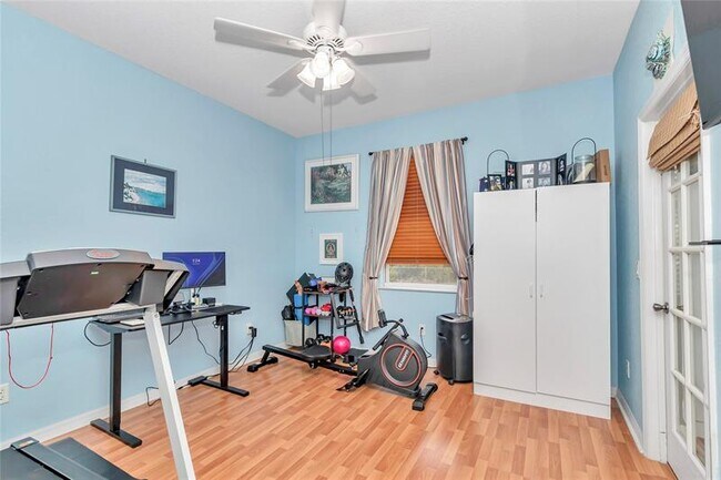 Building Photo - 10372 SW 41st Ct