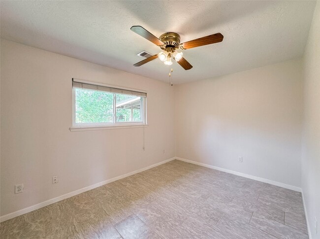 Building Photo - 506 Avondale Ln