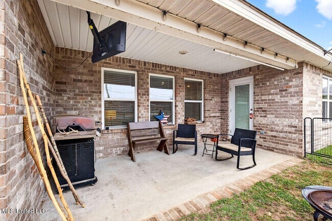 Building Photo - 1086 Enclave Cir