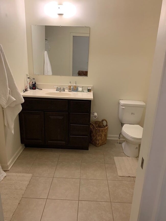 Building Photo - Charming 2-Bedroom Duplex for Rent in Brid...