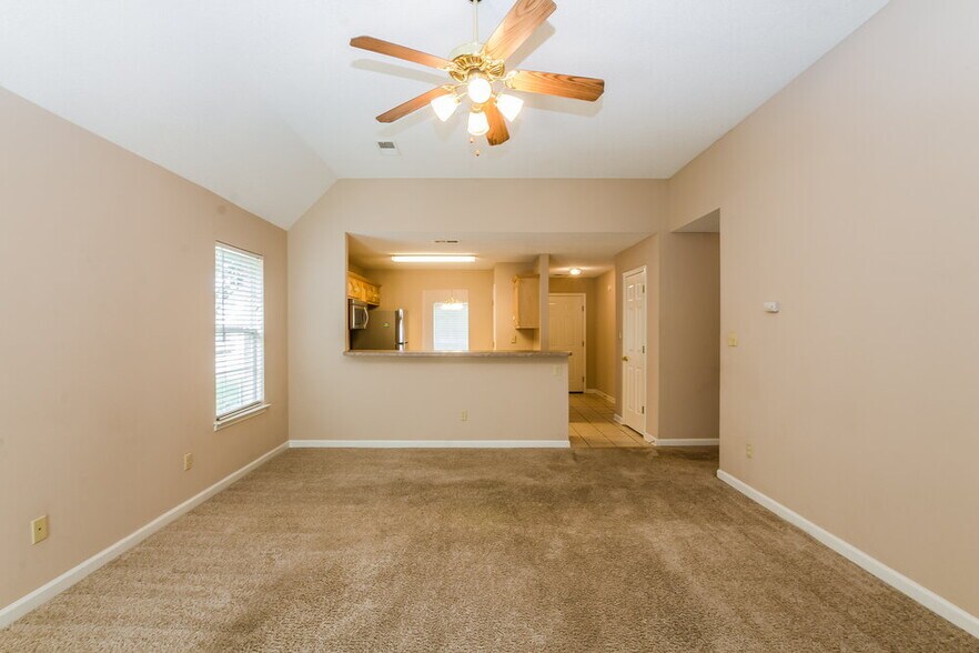 Building Photo - 8408 Cross Point Dr