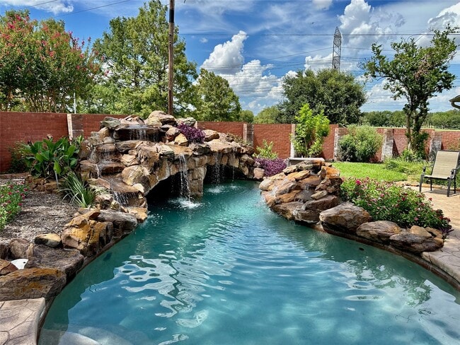 Building Photo - 7002 Greatwood Trails Ct