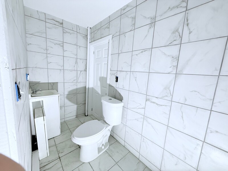 Building Photo - 211 Old Rte 22