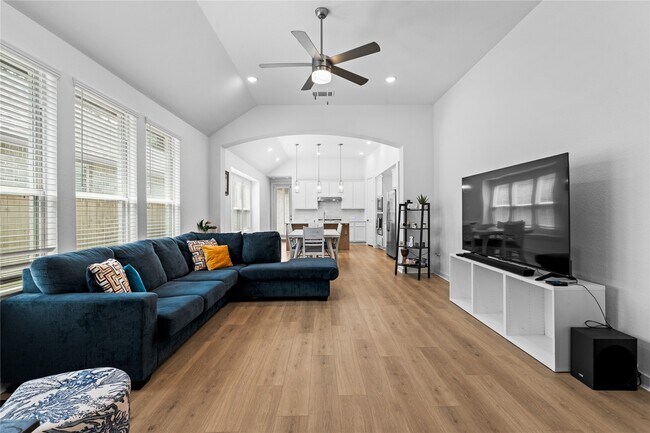 Building Photo - 7478 Cattail Fls Ln