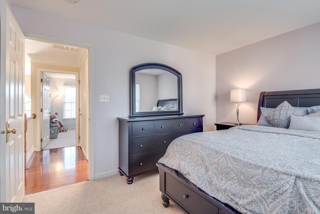 Building Photo - 10857 Hunter Gate Way