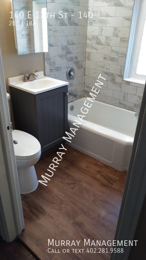 Building Photo - 140 E 12th St