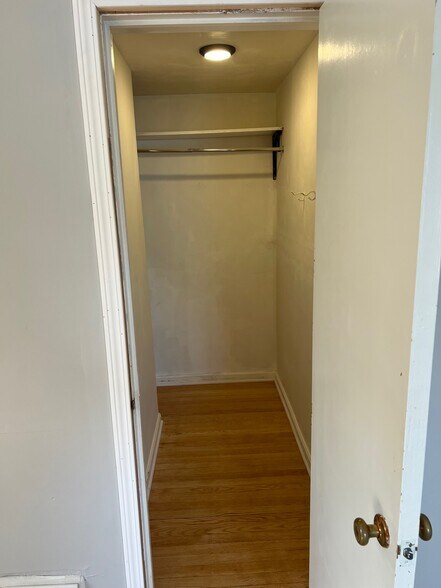 Building Photo - 1505 Giddings Ave SE
