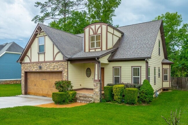 Building Photo - 1857 Holly Oak Ln