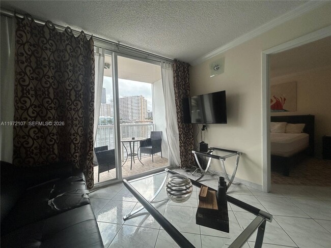 Building Photo - 121 Golden Isles Dr