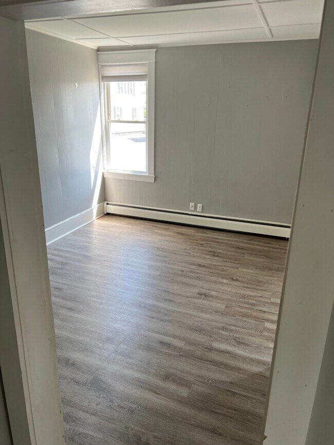 Unit 1 - 48 Clinton Ave