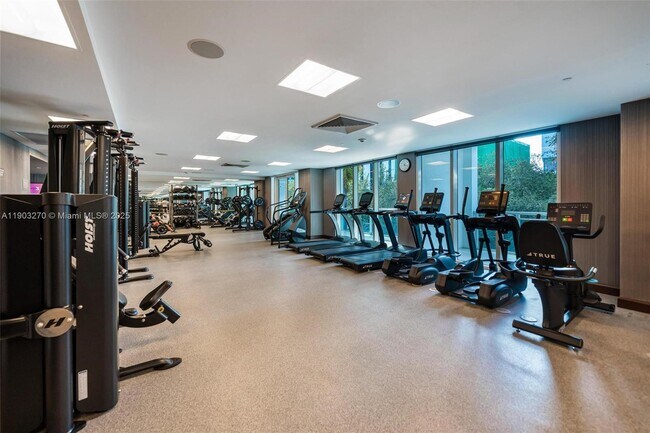 Building Photo - 951 Brickell Ave