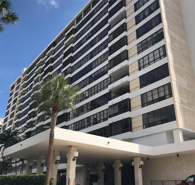 Building Photo - 500 Three Islands Boulevard