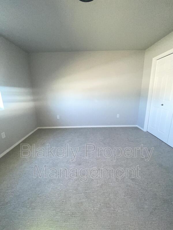 Building Photo - 1415 Carrol Town Wy