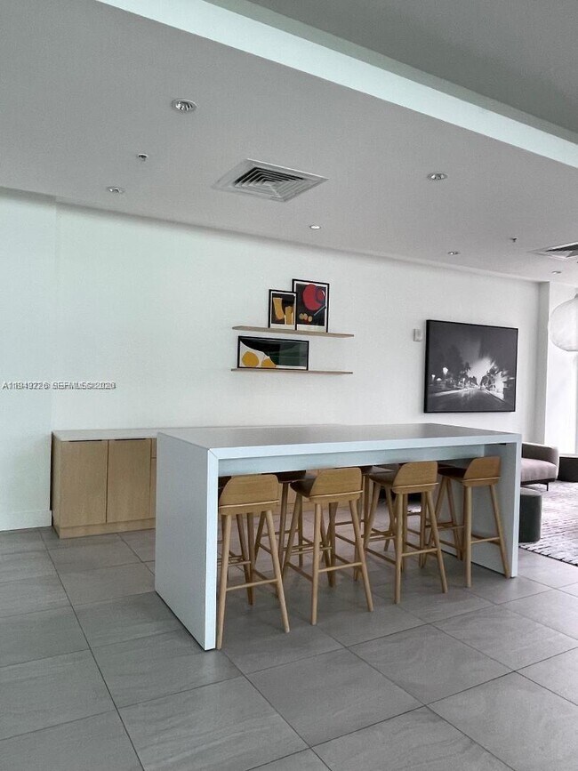 Building Photo - 3301 NE 1st Ave