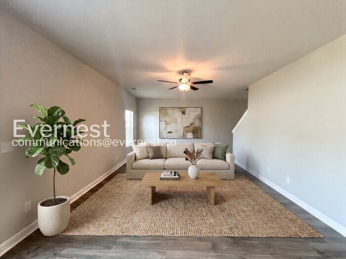 Building Photo - 2340 Valverde Wy