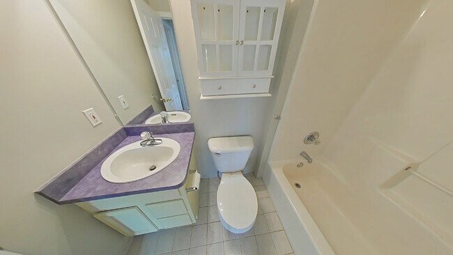 Building Photo - "Chic Sterling Heights Condo: 2 Bed, 2 Bat...