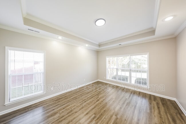 Building Photo - 26540 Mill Creek Dr