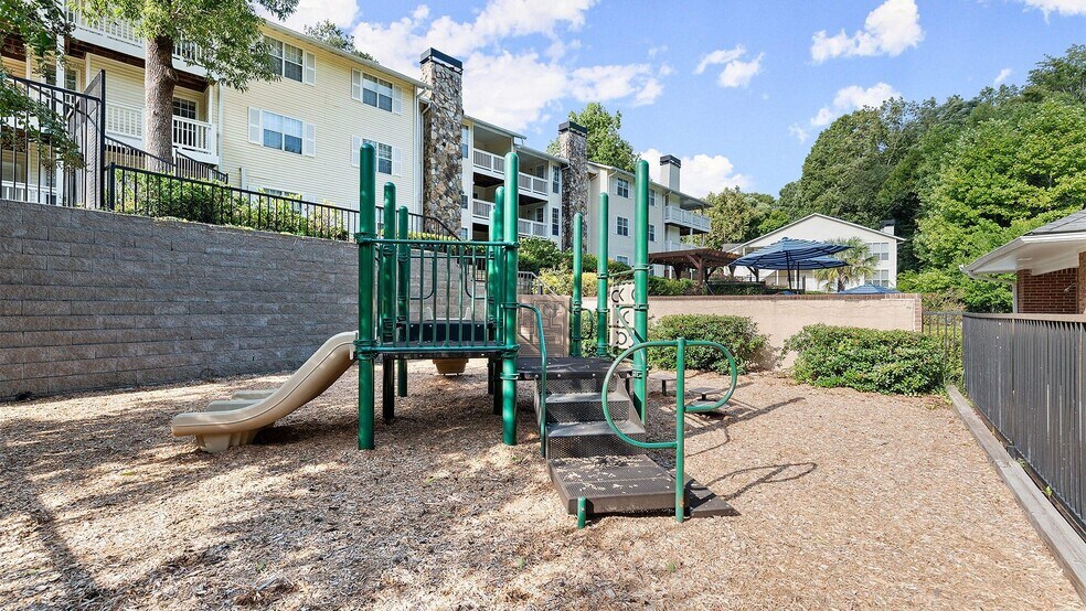 Building Photo - 2850 Delk Rd SE