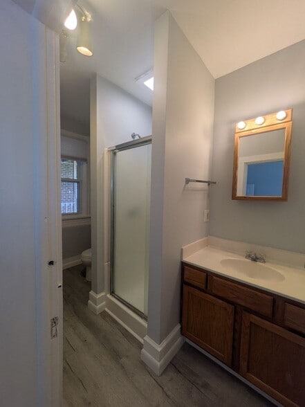 Building Photo - 85 N High St