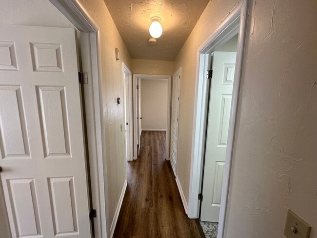 Building Photo - Versatile 3-bedroom, 1.5-bath Home Available in OKC!
