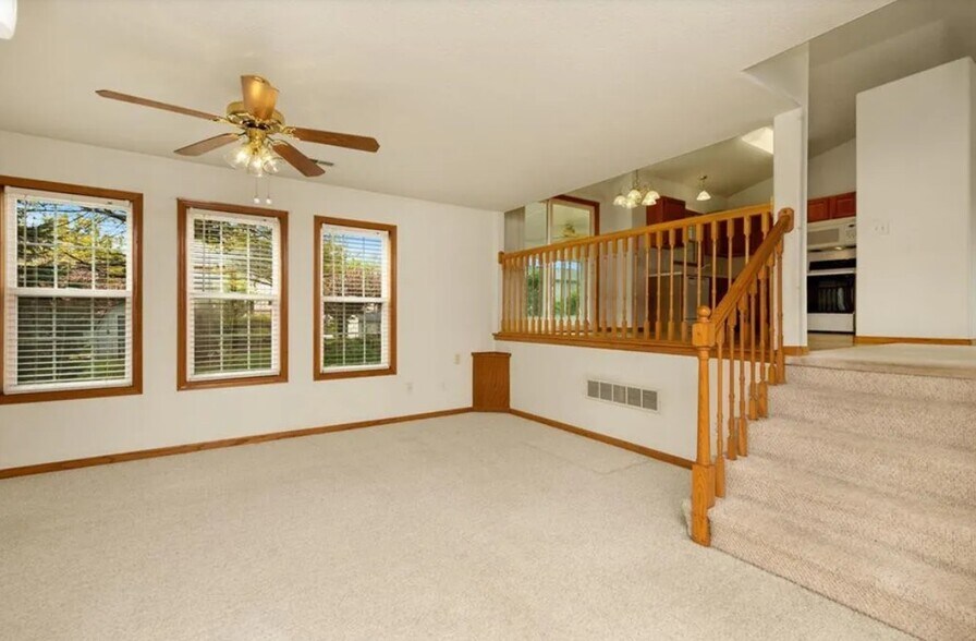 Building Photo - 2412 Emma Ave