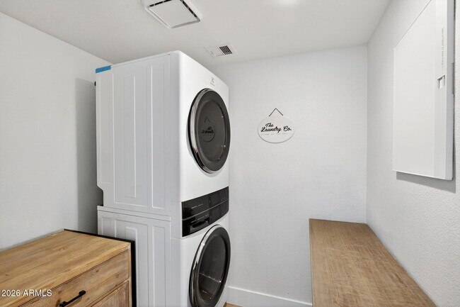 Building Photo - 4848 N 36th St