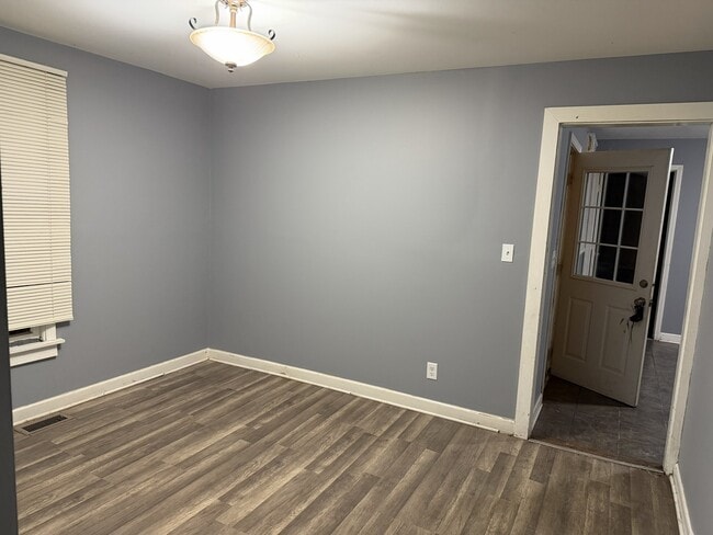 Building Photo - 429 South St