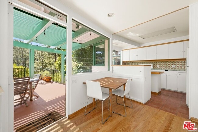 Building Photo - 217 Amalfi Dr