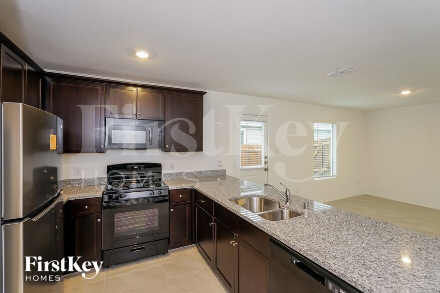 Building Photo - 6503 Cannonade Dr