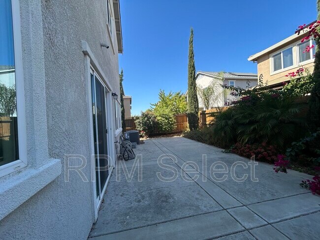Building Photo - 4424 Ibiza Island Way