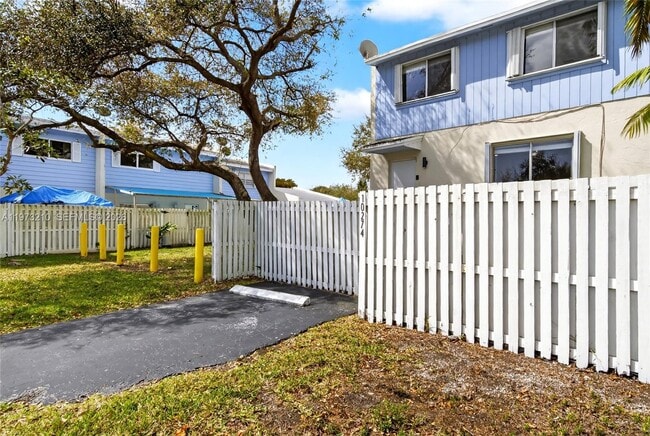 Building Photo - 10274 SW 222nd St