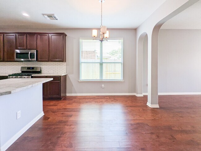 Building Photo - 6810 Summer Bridge Ln