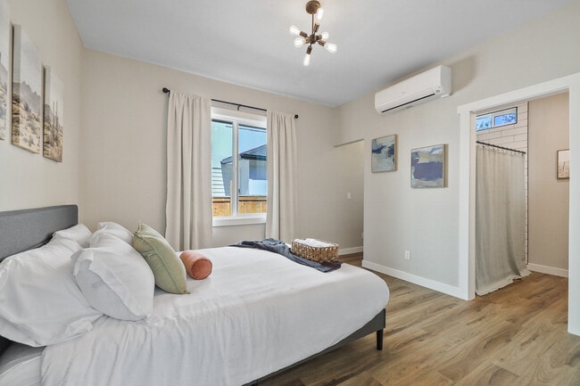 Building Photo - 1311 S Adams St