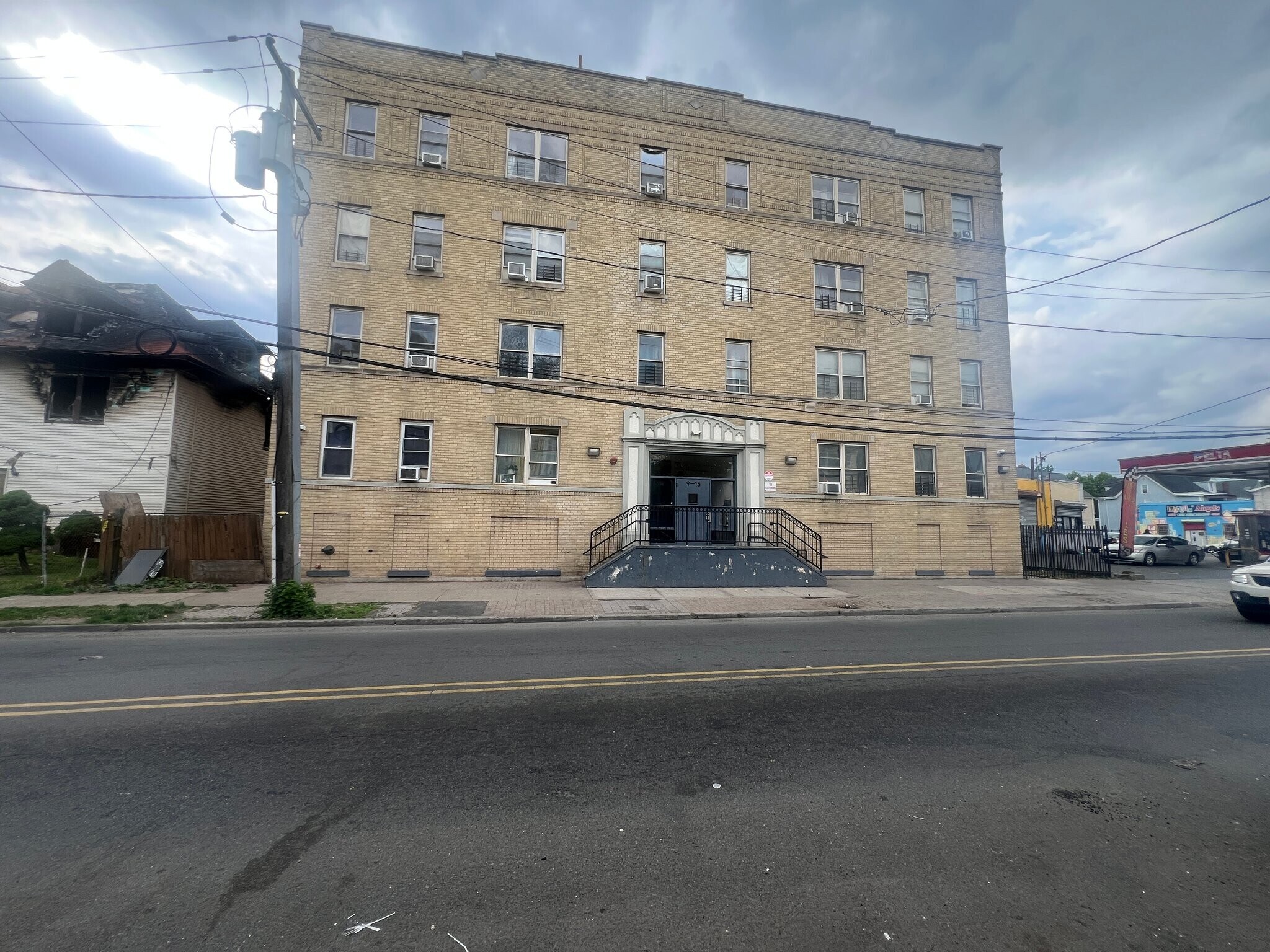 Building Photo - 9 Fabyan Pl