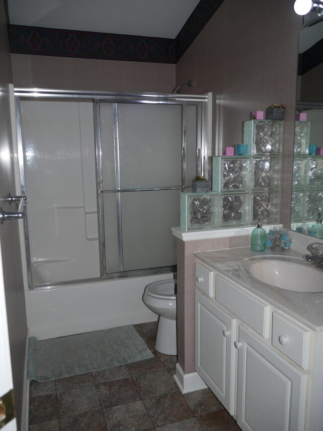 Building Photo - 5105 Forum Blvd