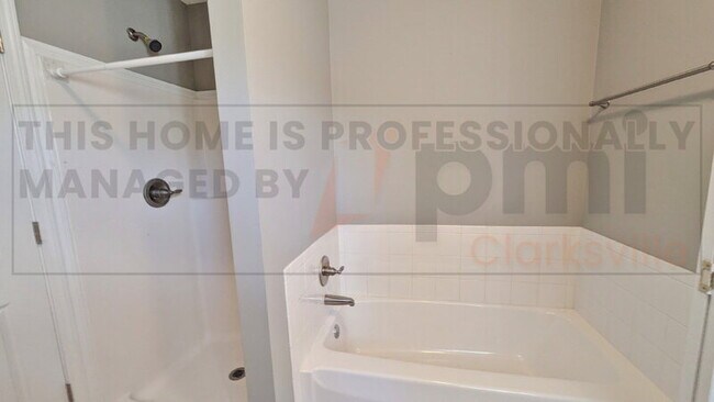 Building Photo - 2656 Arthurs Ct
