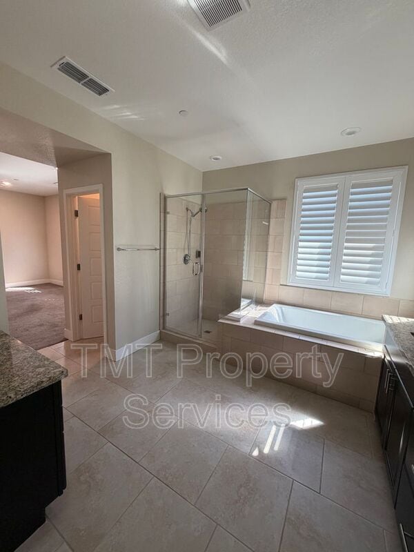 Building Photo - 9554 Sauterne Way