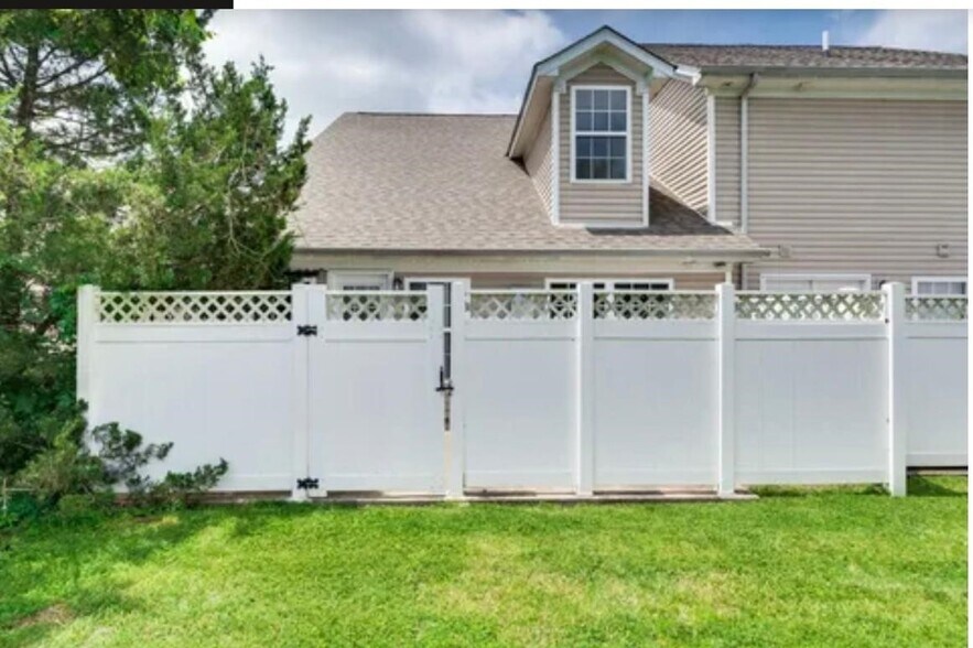 Fenced Patio with access to Community Green Area - 182 Antler Ridge Cir