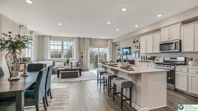 Building Photo - 1103 Meadowlark Dr