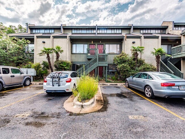 Building Photo - 601 Nelray Blvd