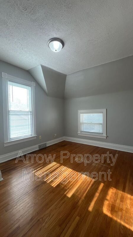 Building Photo - 3245 S Street