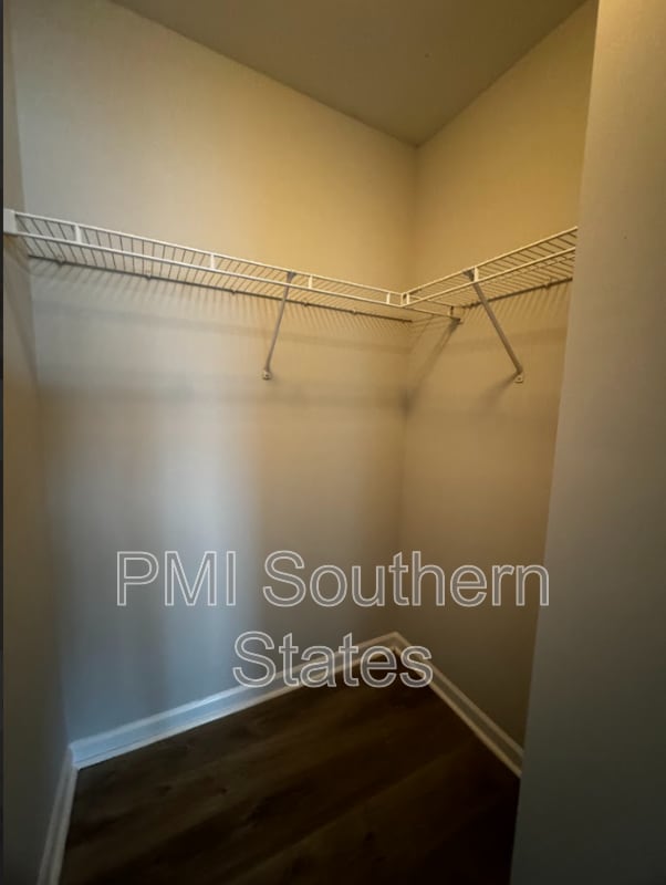 Building Photo - 118 Xander Dr