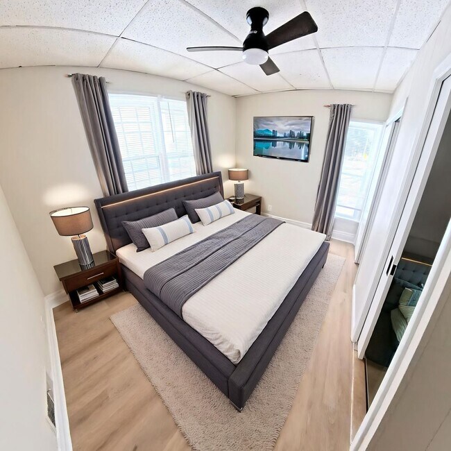 Building Photo - 510 S Washington St