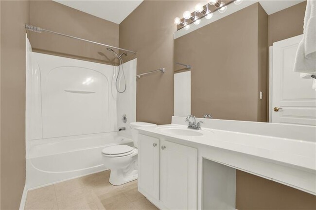 Building Photo - 916 Santa Anita Dr