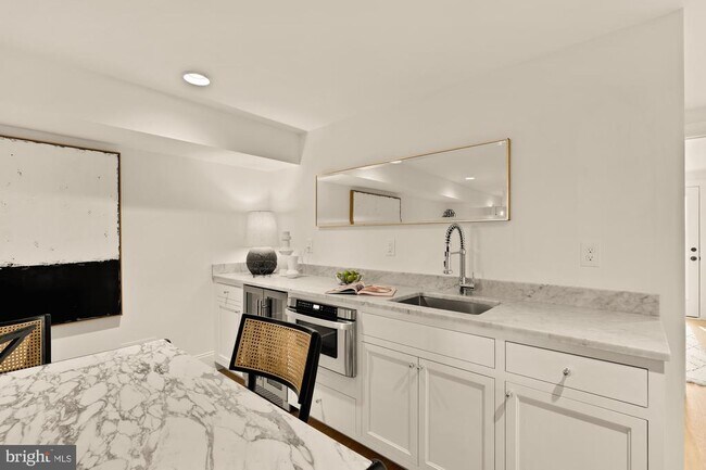 Building Photo - 4830 8th St NW