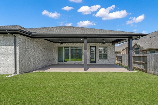 Building Photo - 32336 Noble Crk Dr