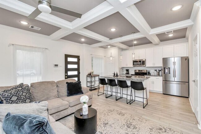 Building Photo - 4506 Aledo St