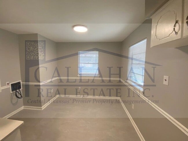 Building Photo - Midtown 3 bedroom